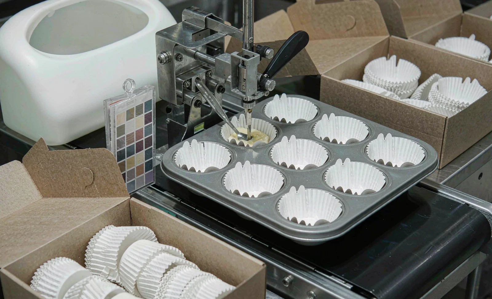 Seasonal and Holiday Muffin Cup Wholesale Programs: MOQ, Sampling and Delivery Timelines factory testing and shipment inspection